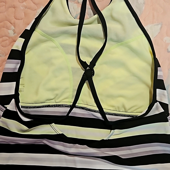 "NIKE" SPORTS OR SWIM TOP, WORN 2XS. LADIES LARGE - Picture 6 of 9